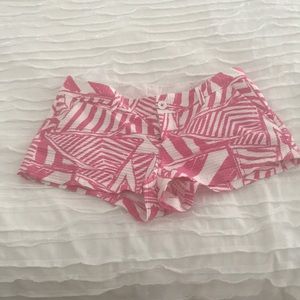 Lilly Pulitzer Walsh shorts cute print